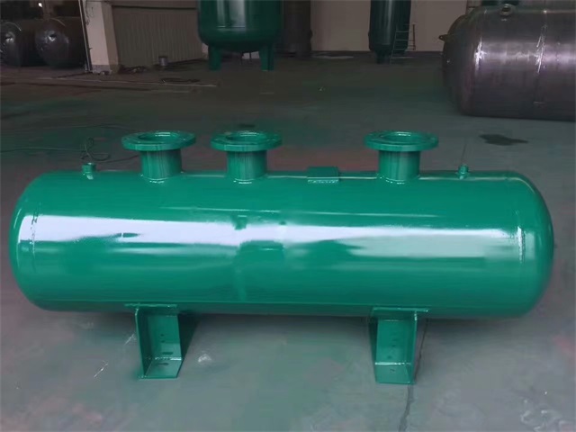 阿鲁科尔沁阿鲁科尔沁阿鲁科尔沁蒸汽分气缸